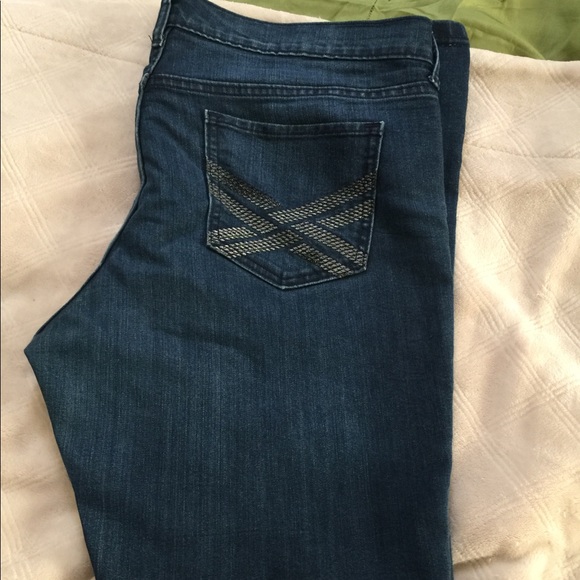 Old Navy Denim - Women’s Old Navy “the Diva” Jeans size 16R